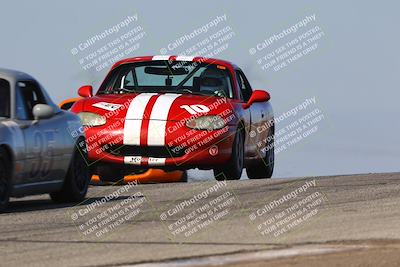 media/Oct-26-2025-CalClub SCCA (Sun) [[8ce1e69566]]/Group 5/Grapevine/